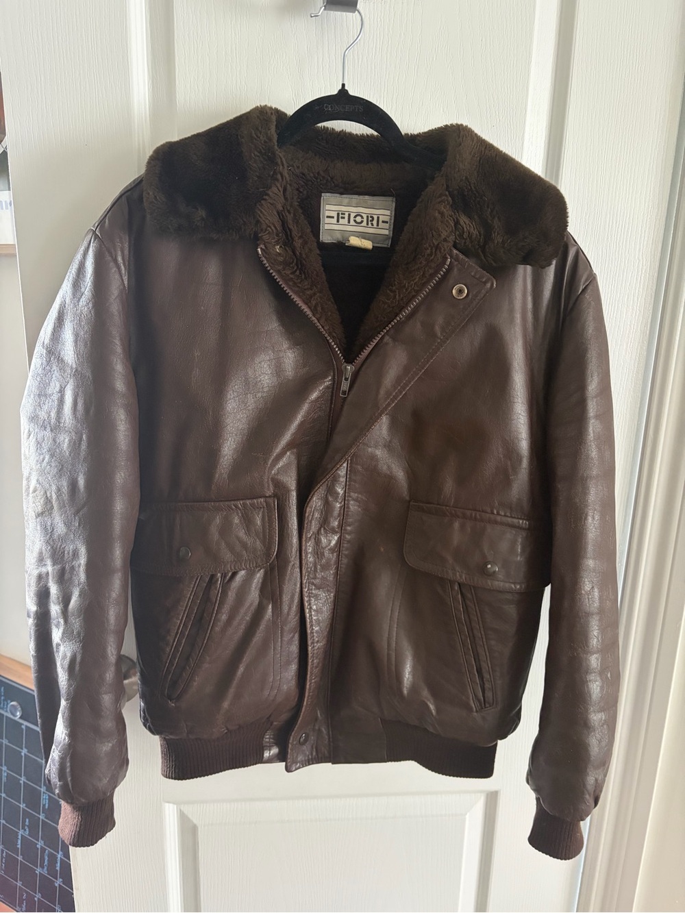 Vintage FIORI Made in Canada brown leather bomber jacket shearling lined men 40